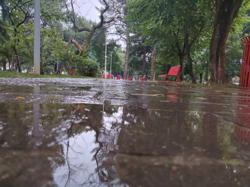 Vrijeme danas u Podgorici: Kiša i pljuskovi, temperatura do 18°C