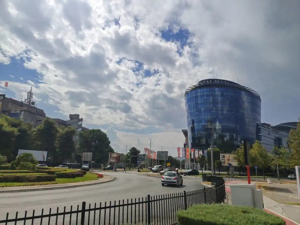 Sudar trotineta i bicikla u Podgorici: Žena zadobila teške tjelesne povrede