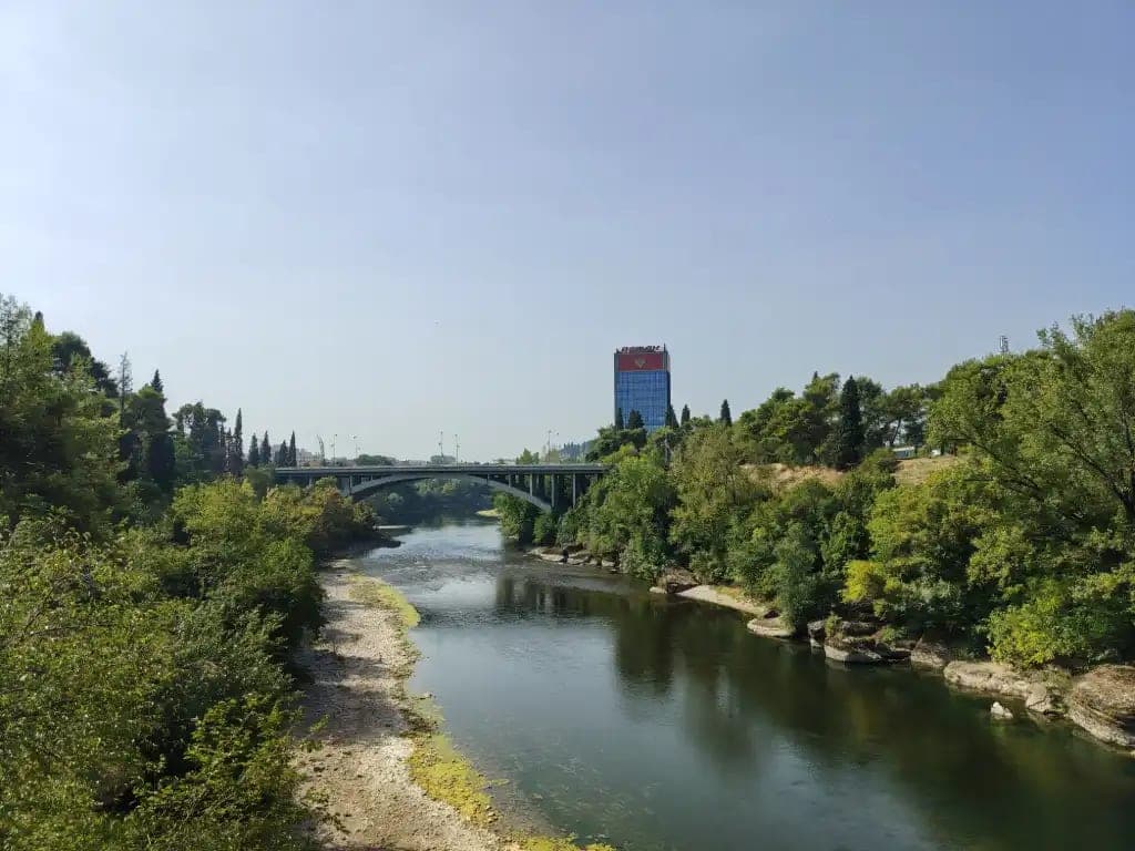 Vrijeme danas u Podgorici: Sunčano, temperatura do 27°C